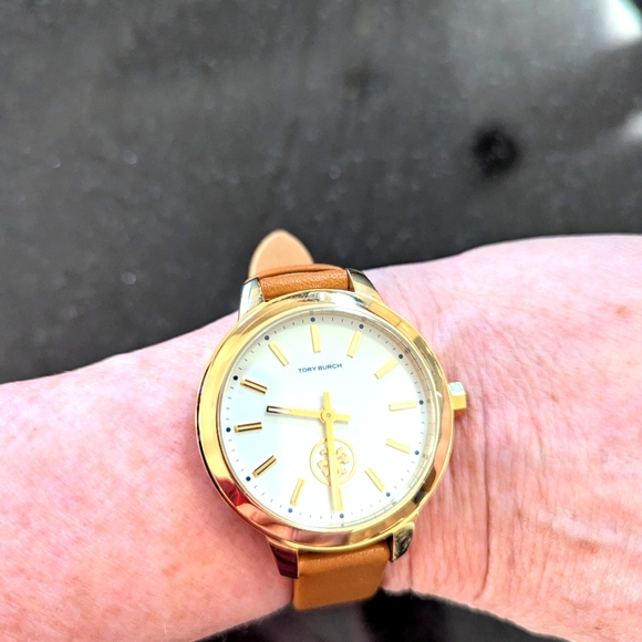 Tory Burch Watch - Picture 6 of 6